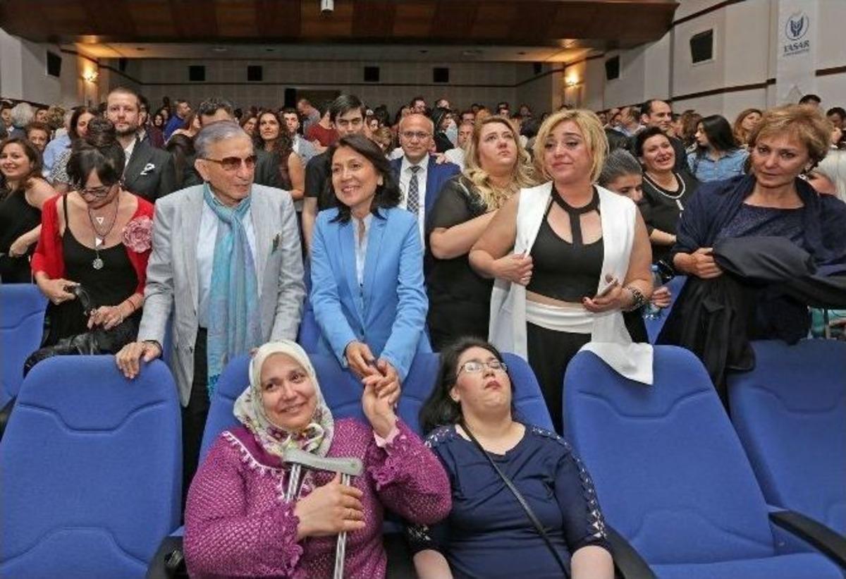 &lsquo;adım Adım Işığa Giden Yol&rsquo;dan Muhteşem Gala