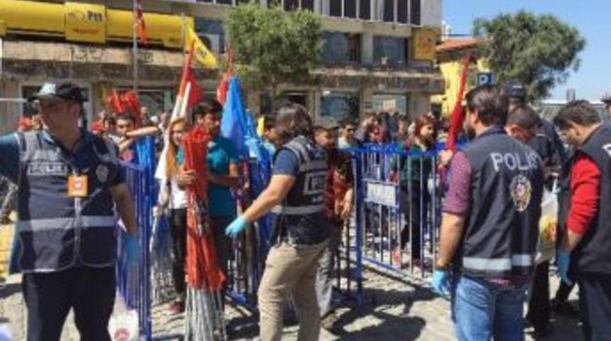 İzmir&rsquo;de 1 Mayıs Kutlamaları Başladı
