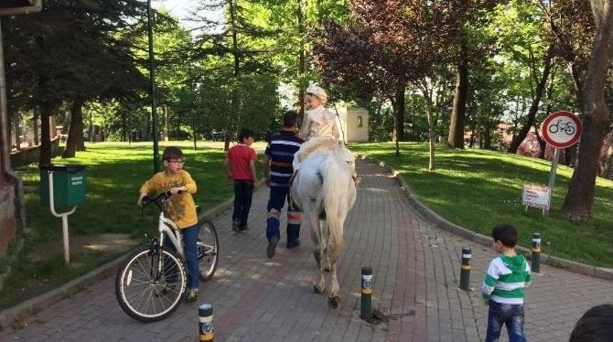 Atlı S&uuml;nnet Keyfi
