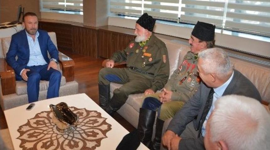 &Ccedil;anakkale Gazilerinden Başkan Doğan&rsquo;a Ziyaret