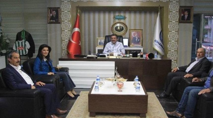 Ayşe T&uuml;rkmenoğlu&rsquo;ndan Başkan Kale&rsquo;ye Ziyaret