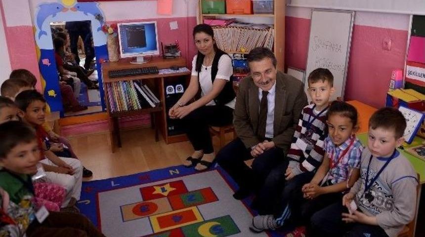 Başkan Ata&ccedil; Miniklerin Sınıf Arkadaşı Oldu
