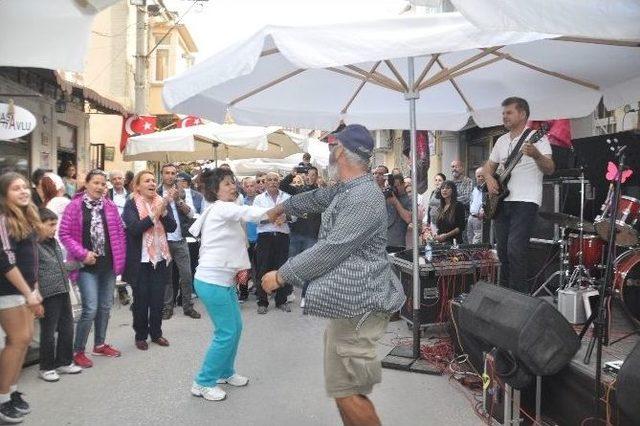 Urla’nın Turizmine Enginar Festivali Dopingi