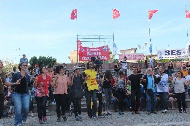 Bergama’da 1 Mayıs Coşkusu