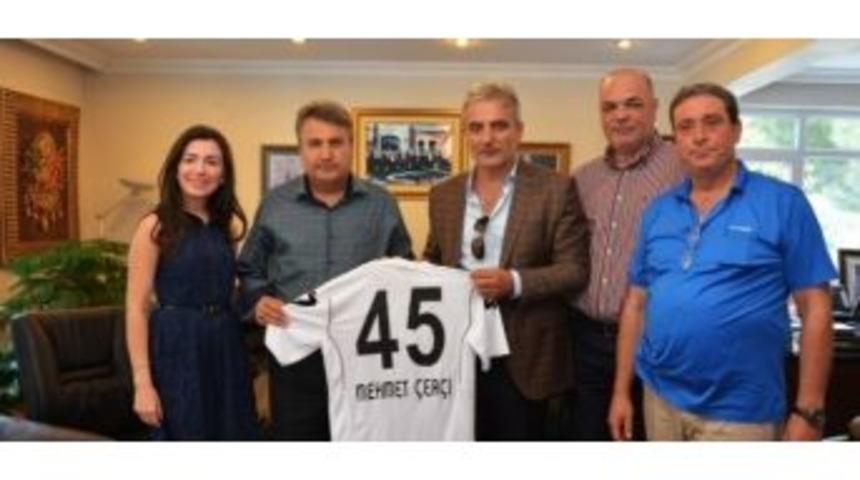Başkan &Ccedil;er&ccedil;i&rsquo;den Şampiyon Manisaspor&rsquo;a Kutlama