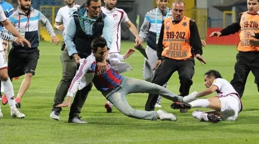 Tekme Atan Tom&rsquo;dan Şikayet&ccedil;i Oldular