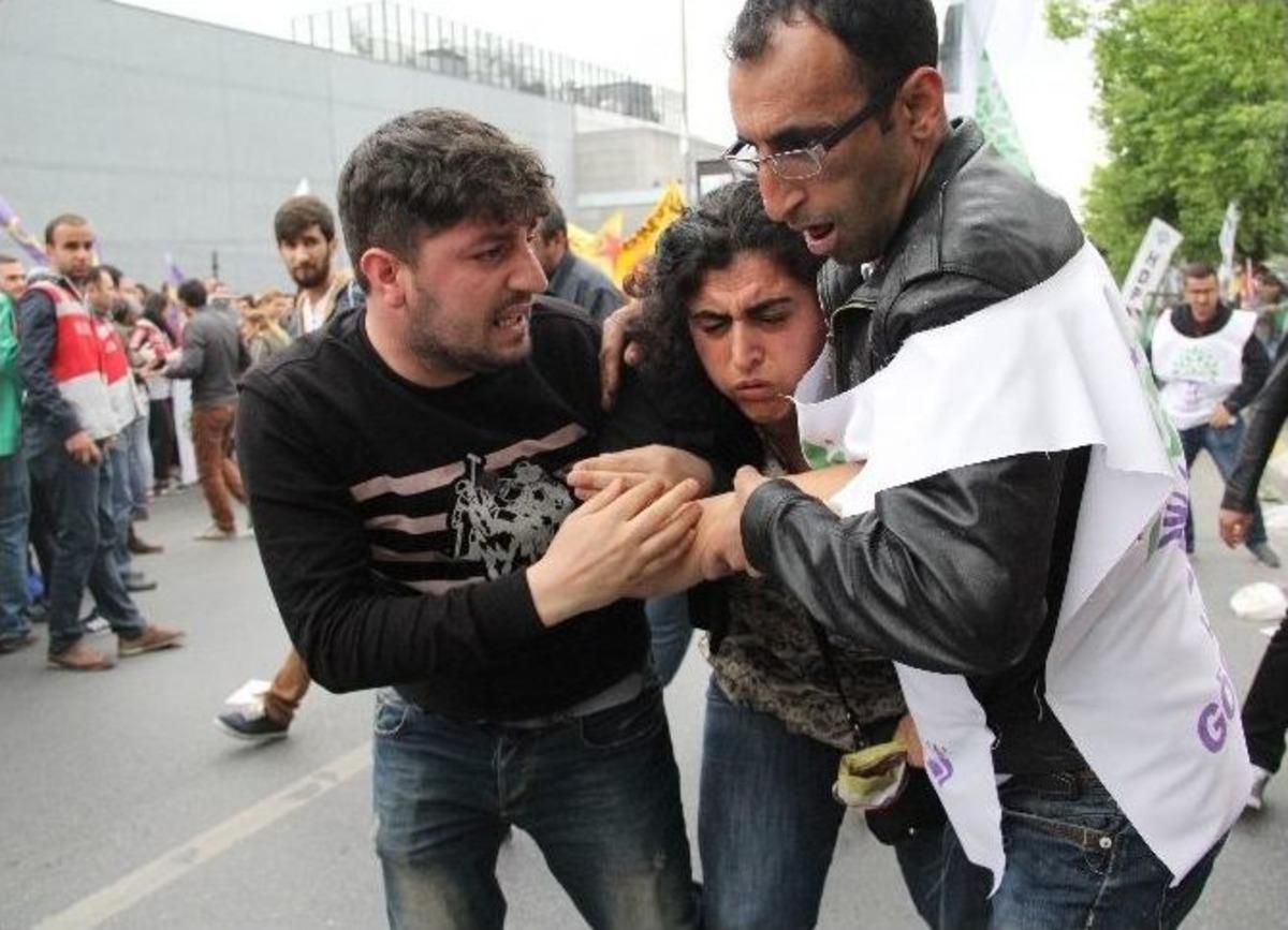 "&ouml;calan" Posteriyle Alana Girmek İsteyen Hdp&rsquo;li Gruba M&uuml;dahale