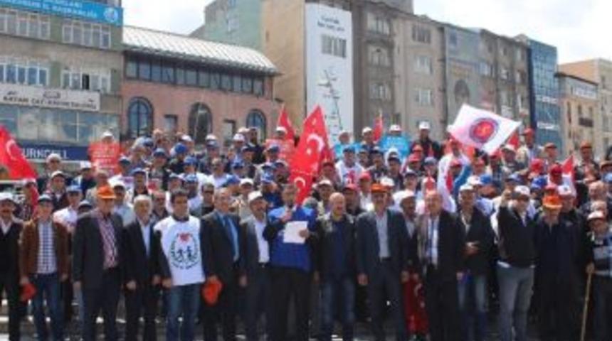 G&ouml;k&ccedil;an, 1 Mayıs İş&ccedil;i Bayramını Kutladı