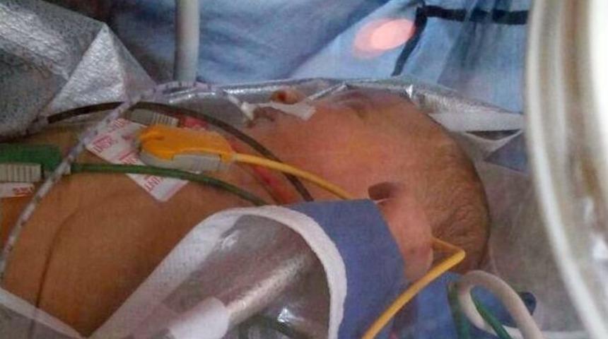 Ambulans Helikopter 2 G&uuml;nl&uuml;k Bebek İ&ccedil;in Havalandı