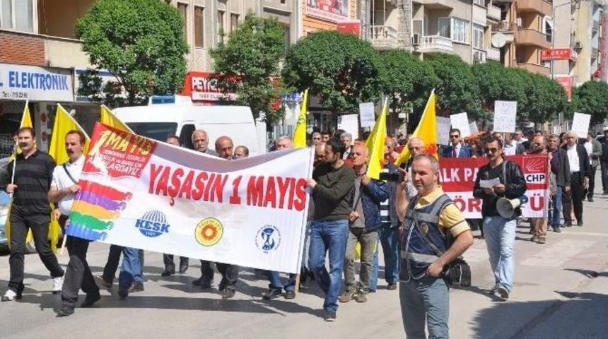 1 Mayıs İneg&ouml;l&rsquo;de S&ouml;n&uuml;k Ge&ccedil;ti
