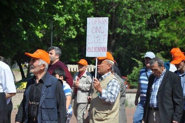 1 Mayıs İnegöl’de Sönük Geçti