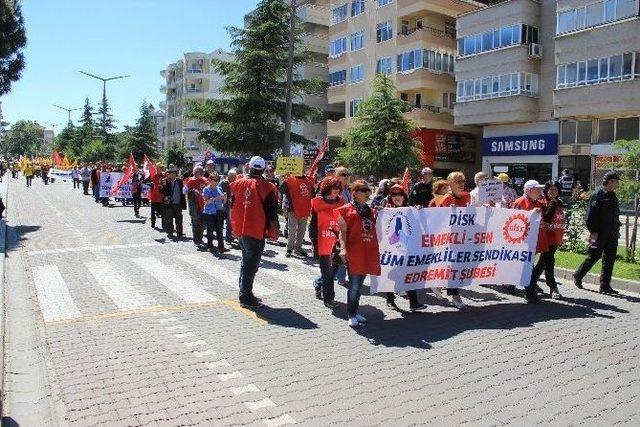 1 Mayıs Edremit’te Kutlandı