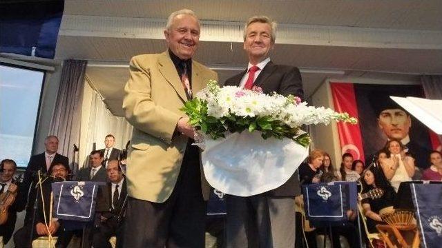 Burhaniye&rsquo;de Yeşil&ccedil;am M&uuml;zikleri Konseri 2