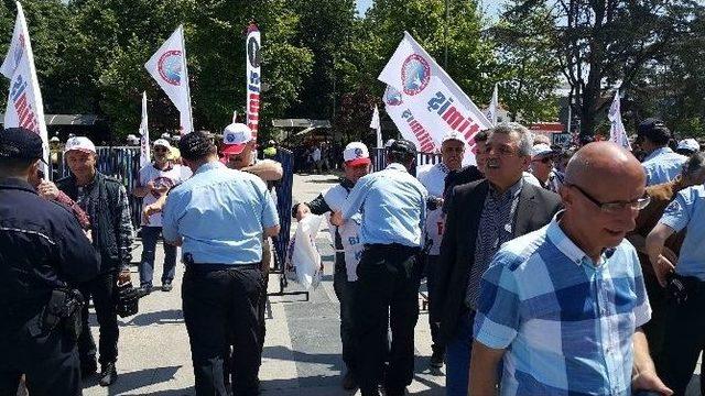 D&uuml;zce&rsquo;de 1 Mayıs Kutlandı 2