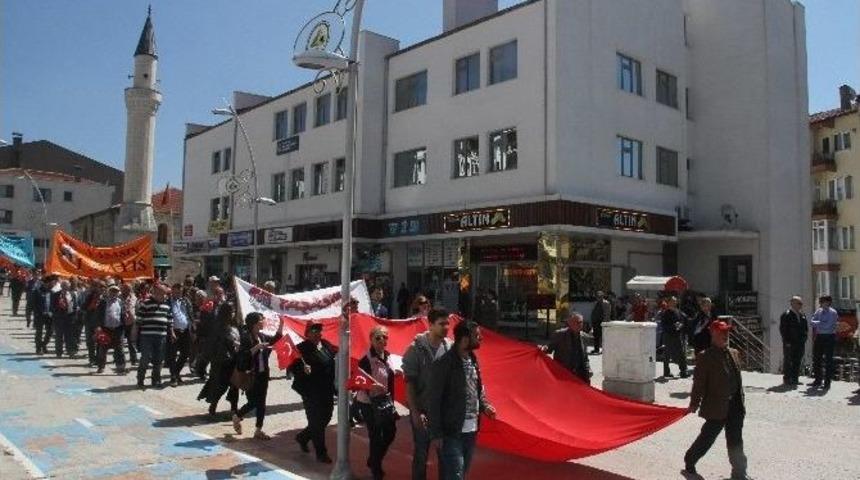 1 Mayıs İş&ccedil;i Bayramı Bolu&rsquo;da Kutlandı