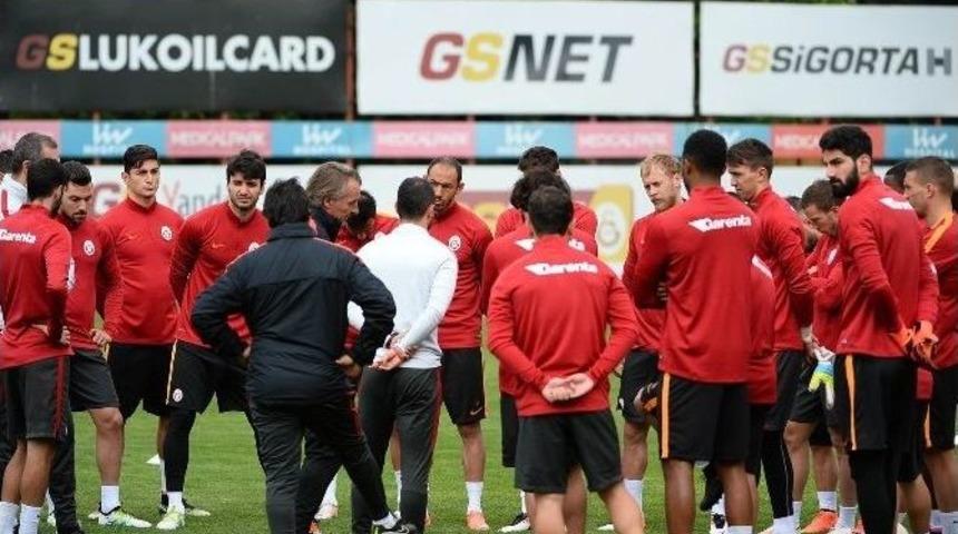Galatasaray, &Ccedil;aykur Rizespor Ma&ccedil;ı Hazırlıklarını S&uuml;rd&uuml;r&uuml;yor