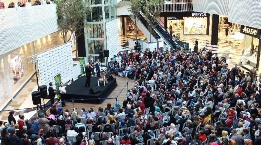 Bolu&rsquo;da Nihat Hatipoğlu İzdihamı