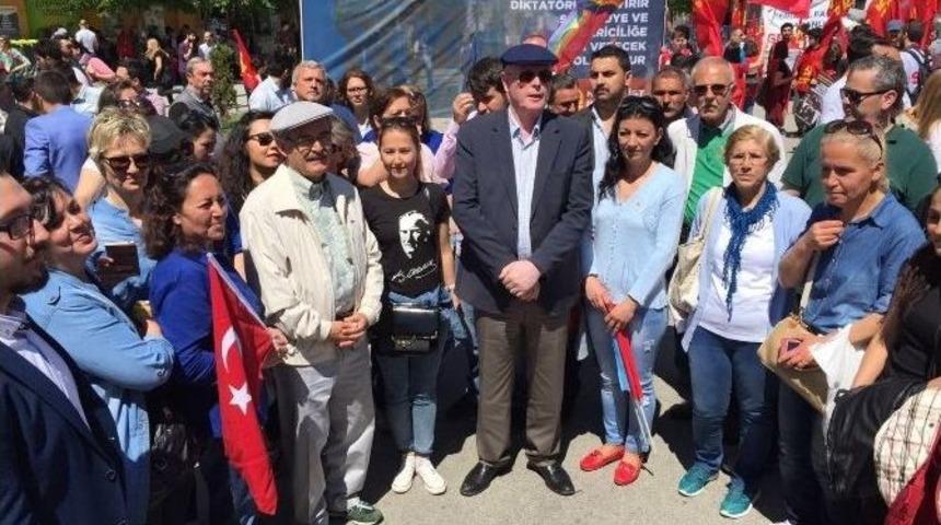 Başkan Kurt, 1 Mayıs Kutlamalarında İş&ccedil;ileri Yalnız Bırakmadı