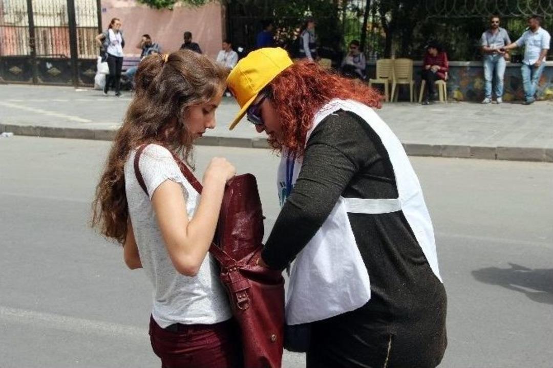 Diyarbakır&rsquo;da 1 Mayıs Kutlaması