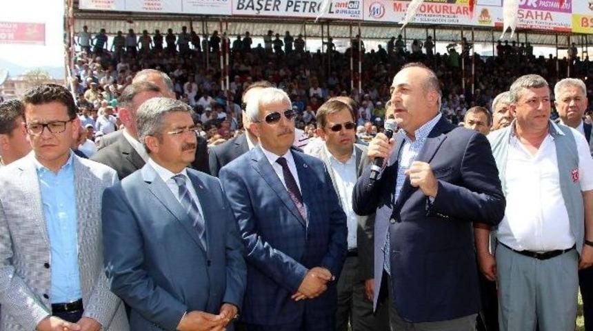 G&uuml;reşen Oğlunu İzlerken Kalp Krizi Ge&ccedil;irdi