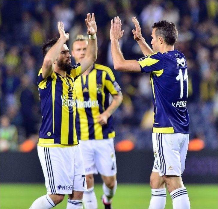 Van Persie'den Louis van Gaal hakkında itiraf! G1