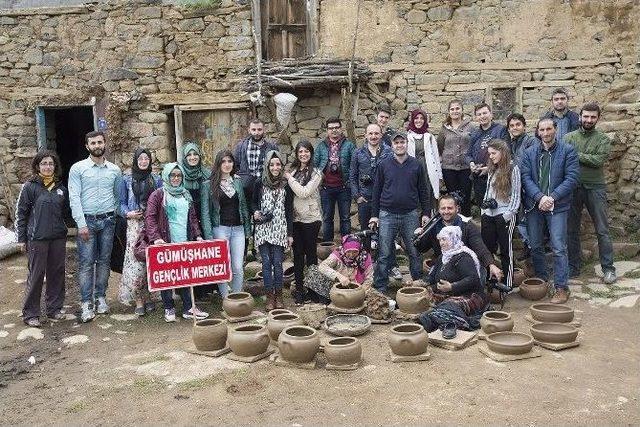 Genç Fotoğrafçılar Gudu Yapımını Fotoğrafladı