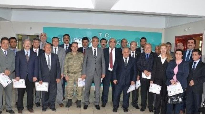 Fedakarlık Ve &Ouml;zverili &Ccedil;alışanlara Başarı Belgesi