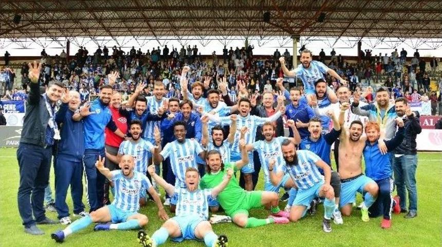 Erbaa&rsquo;da "3. Lig" Coşkusu