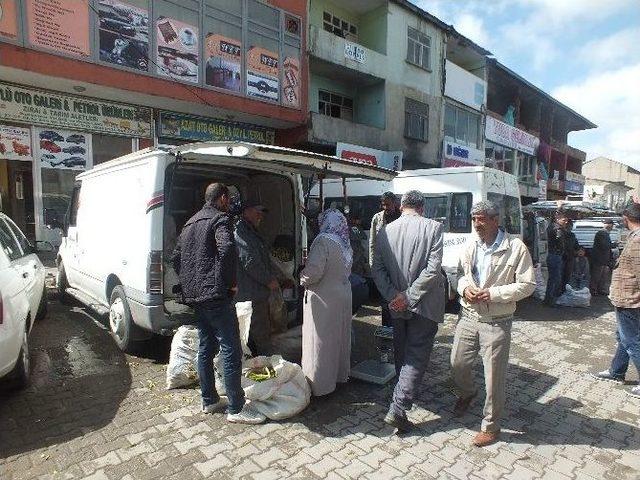 Şifalı Otlar Tezgâhlarda Yerini Aldı