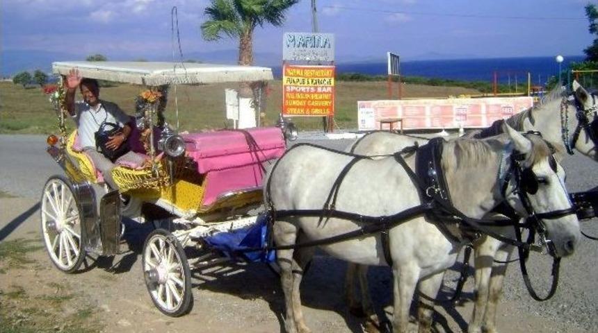 Didim&rsquo;de Faytoncular Gezdirecek Turist Bekliyor