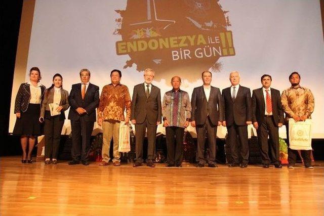 Uludağ Üniversitesi’nde Endonezya Rüzgarı