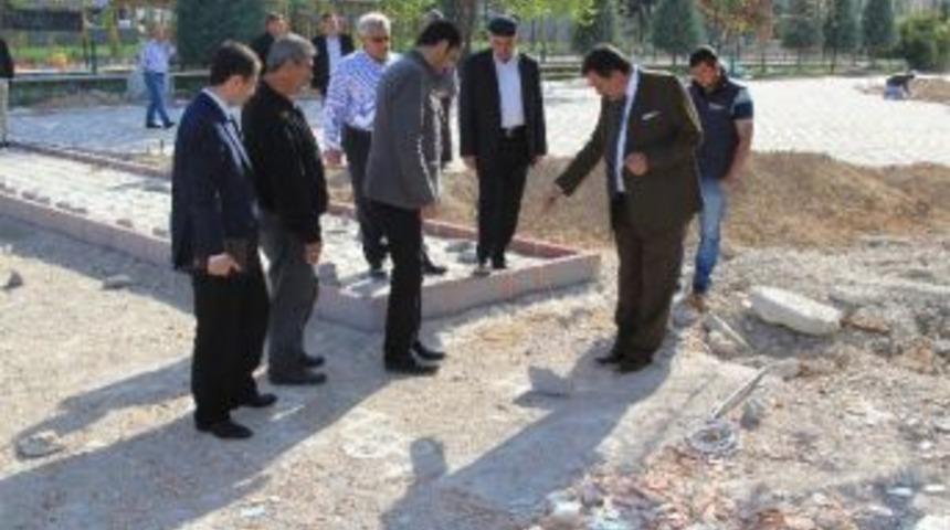 Başkan Kale Park &Ccedil;alışmalarını İnceledi