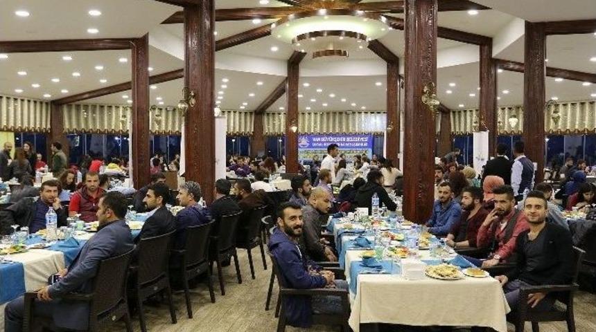 Van&rsquo;da &rsquo;kent G&ouml;n&uuml;ll&uuml;leri Projesi&rsquo;nin Startı Verildi