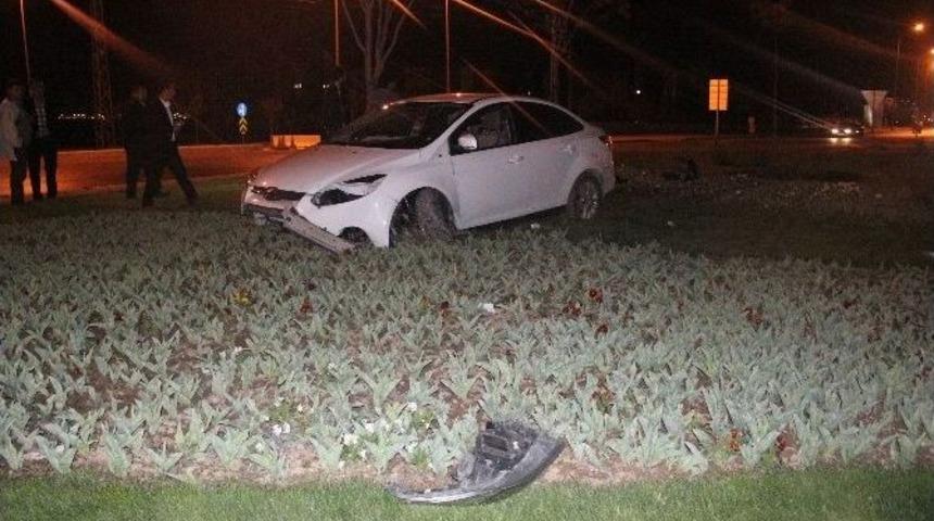 Konya&rsquo;da Trafik Kazası: 3&rsquo;&uuml; &Ccedil;ocuk 7 Yaralı