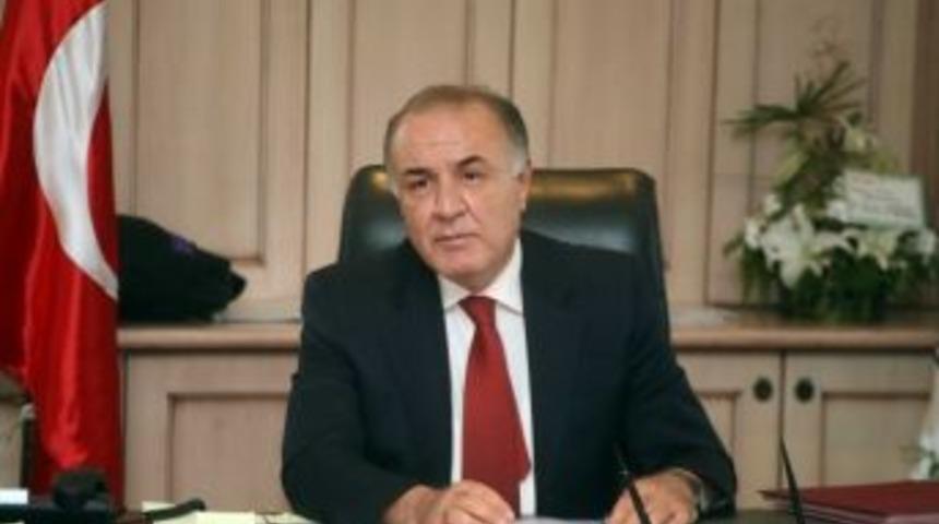 Rekt&ouml;r Coşkun&rsquo;dan Ter&ouml;re Karşı Birlik &Ccedil;ağrısı