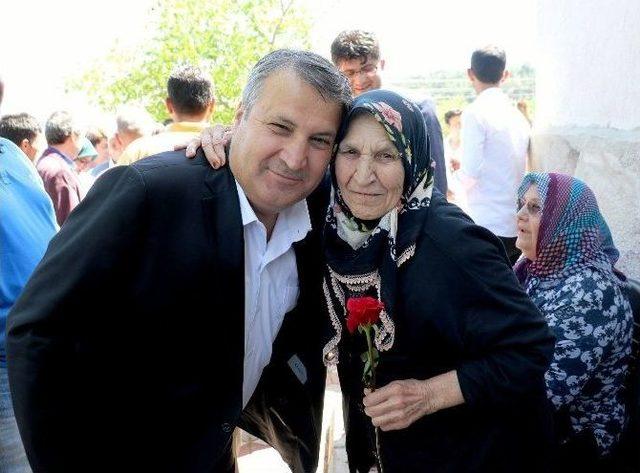 Başkan &Ccedil;er&ccedil;i Vatandaşlarla Buluştu 2