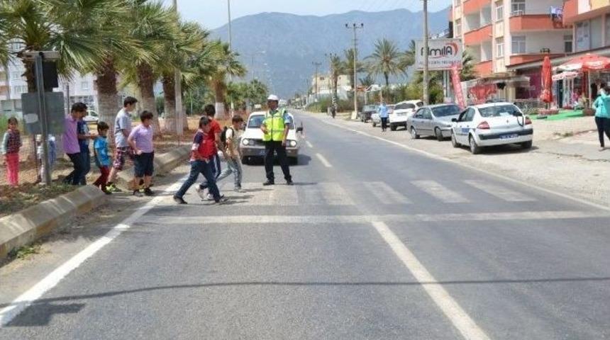 Bozyazı Emniyetinden Yol &Ccedil;alışması Uyarısı