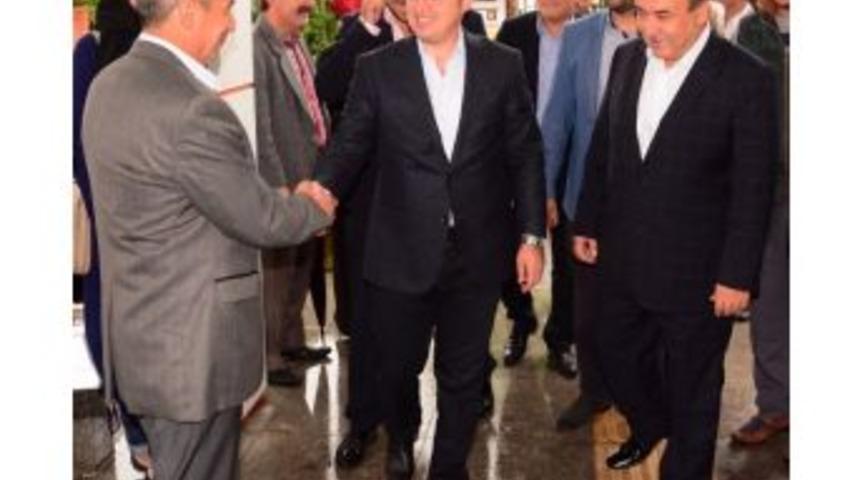 Ezine&rsquo;de Altyapı İhalesi Ger&ccedil;ekleşti