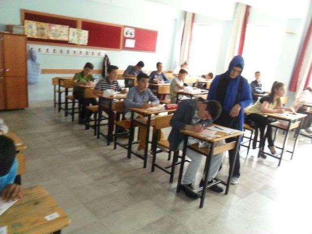 Gölbaşı İlçesinde Matematik Fen Olimpiyatı Yapıldı