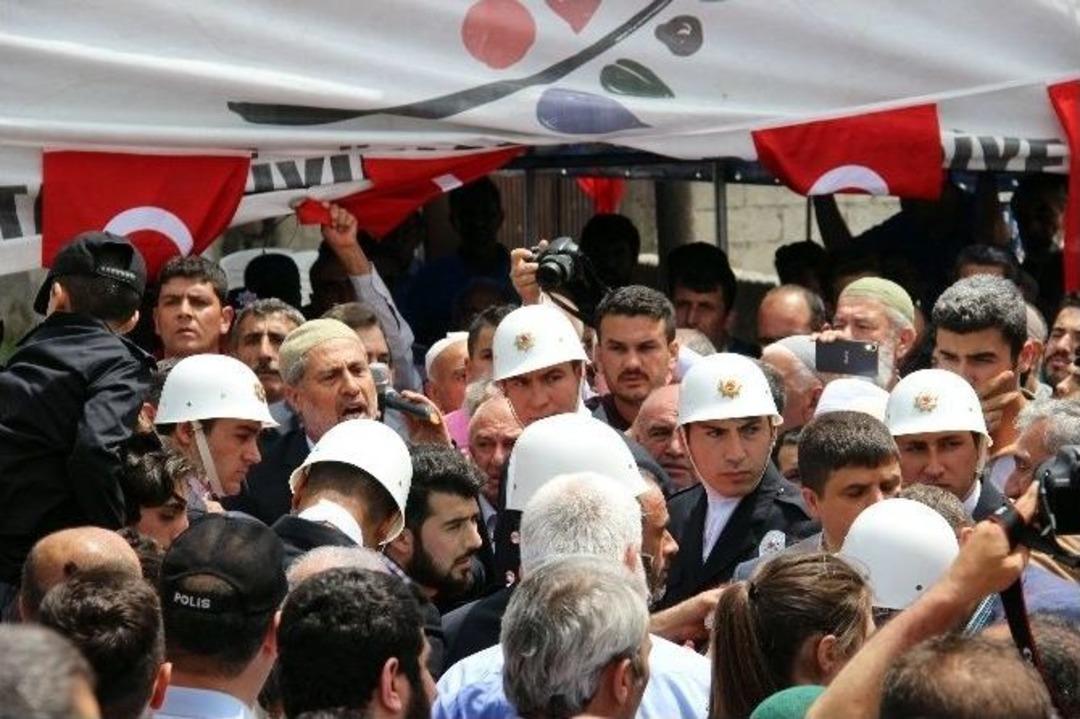 Kahraman Polis Memuru Son Yolculuğuna Uğurlandı