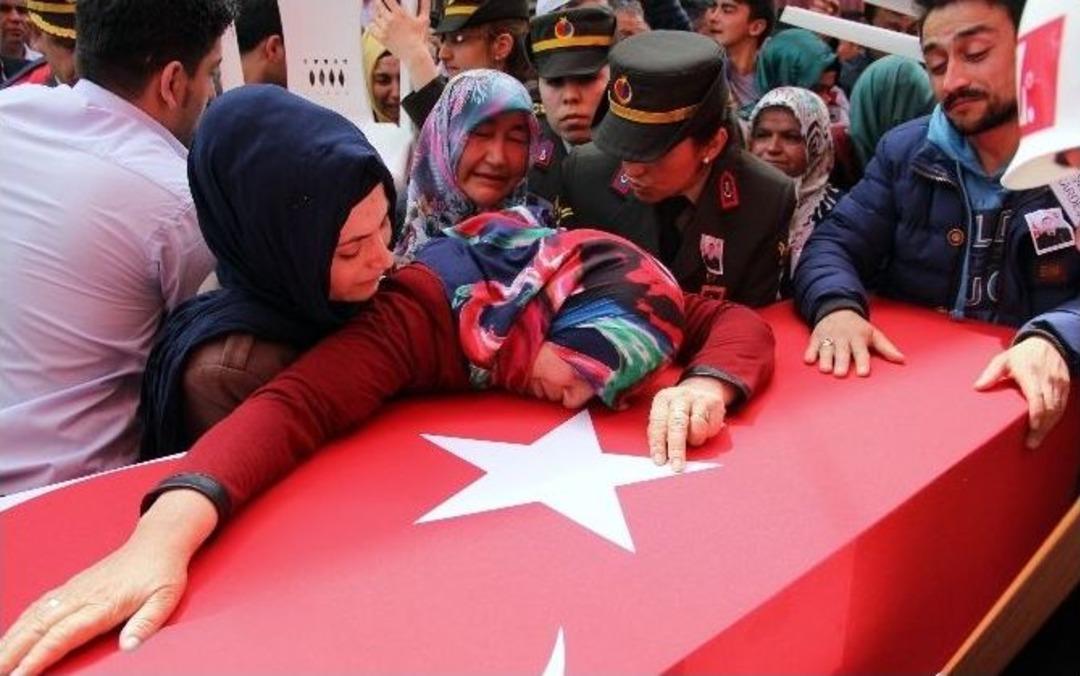 Şehit Uzman &Ccedil;avuş Son Yolculuğun Uğurlandı