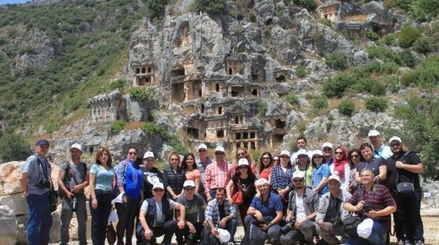 Antalyalı Gazetecilerden B&ouml;lge Turizmine Katkı