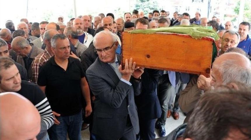 Başkan Yılmaz, M&uuml;badil Hatice Karen&rsquo;in Cenazesine Katıldı