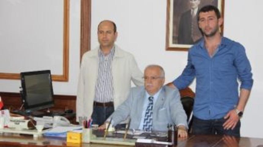 Vali Şent&uuml;rk&rsquo;den Kırşehirspor&rsquo;a Destek