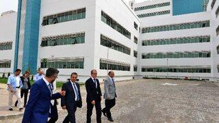 Vali Türker Yeni Kepez Devlet Hastanesi’nde İncelemelerde Bulundu