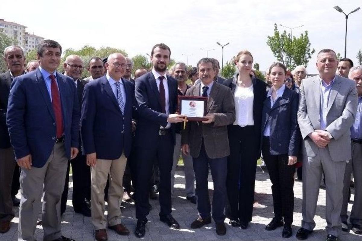 Bir Bestekar Ve Bir Şairin İsmi Bu Parkta Yaşatılacak