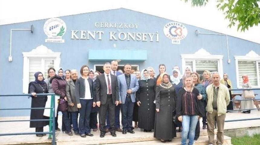 Ebru Sergisinde Bir İlk