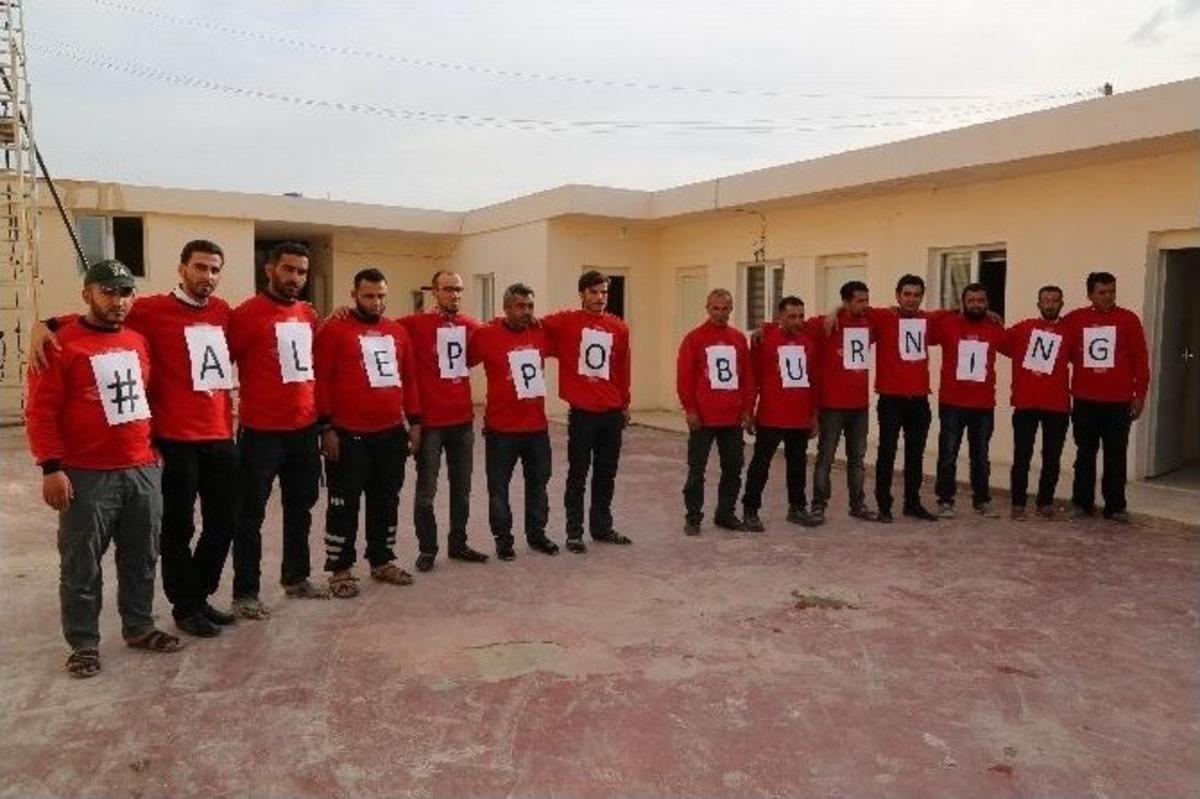 İhh Personelinden &ldquo;halep Yanıyor&rdquo; Eylemi