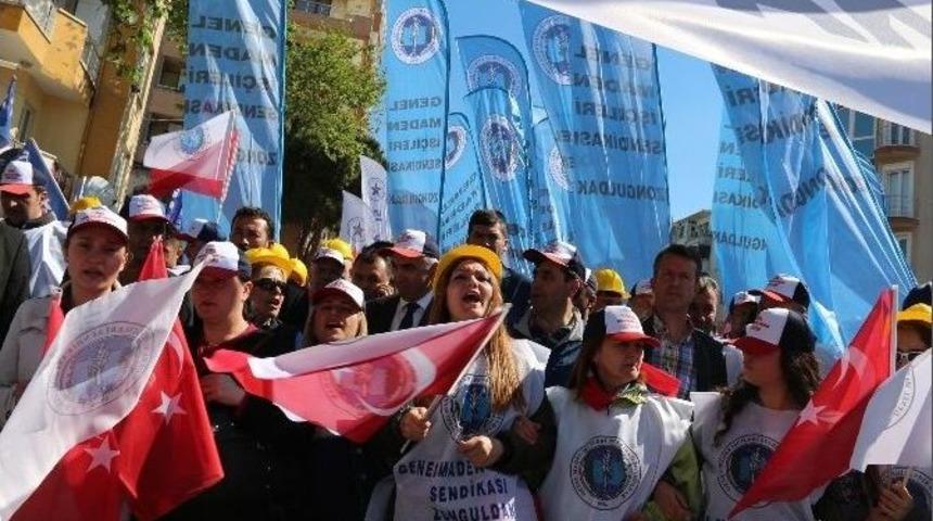 Gmis, T&uuml;rk-iş&rsquo;in &Ccedil;anakkale&rsquo;deki 1 Mayıs Kutlamasına Katıldı