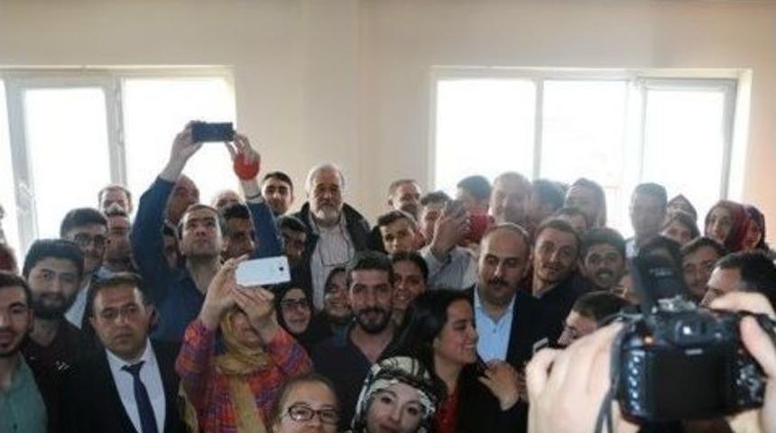 G&uuml;neş Vakfı İlber Ortaylı&rsquo;yı Ağırladı